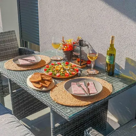 Two Bedroom Split